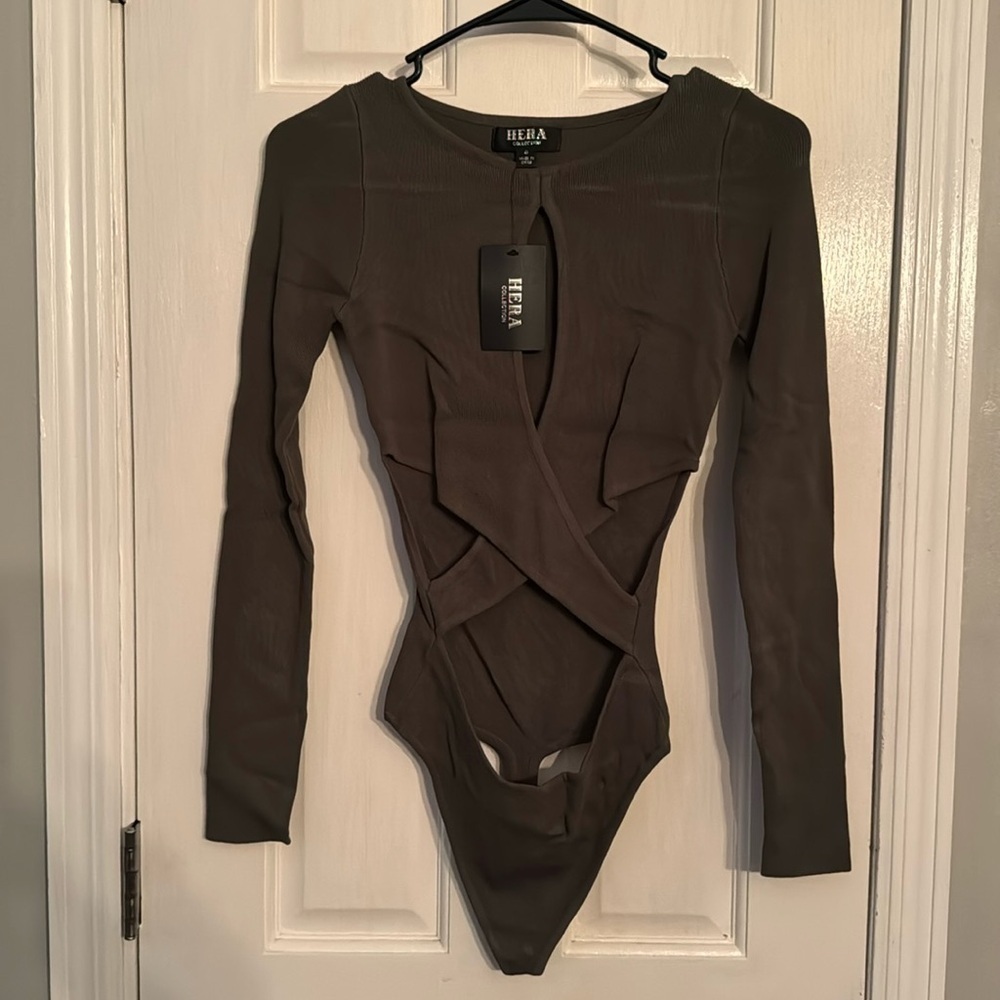 Hera olive green criss cross Body suit NWT S